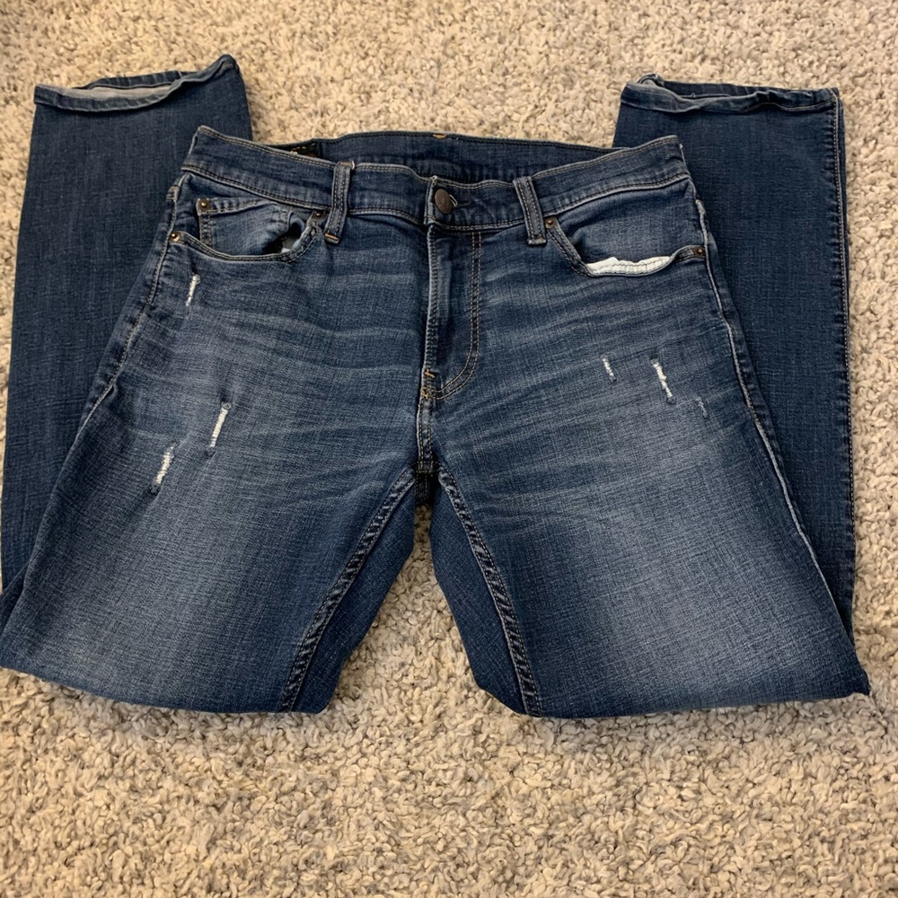 Hollister slim straight jeans size 33x32